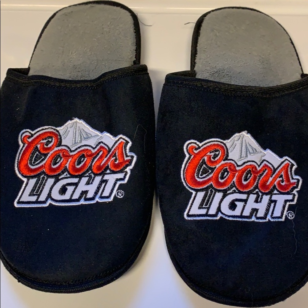 🌟HOST PICK!🌟Free Add-on Unisex Coors Light Slippers